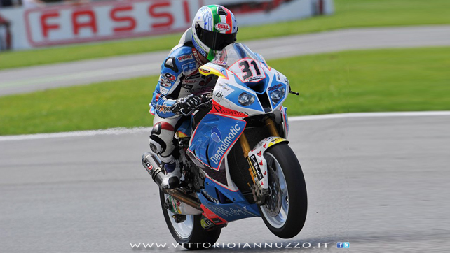 Vittorio_Iannuzzo_Grillini_Dentalmatic_SBK_BMW_S1000RR_Superbike_2013_Italia_Monza_13