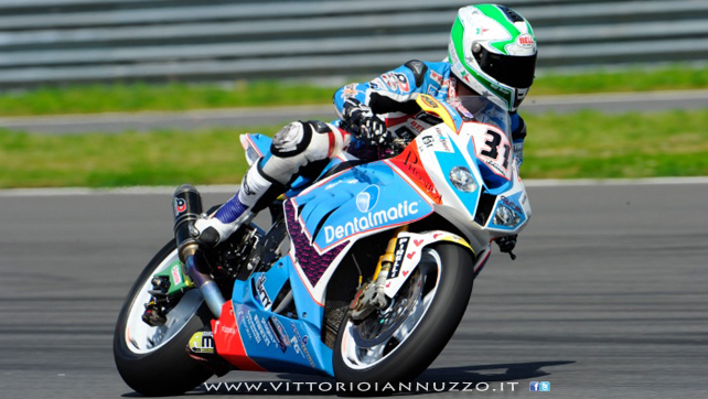 Vittorio_Iannuzzo_Grillini_Dentalmatic_SBK_BMW_S1000RR_Superbike_2013_Russia_Moscow_Raceway_01