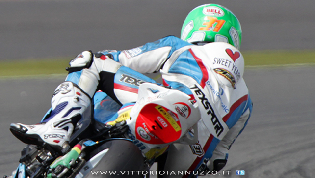Vittorio_Iannuzzo_Grillini_Dentalmatic_SBK_BMW_S1000RR_Superbike_2013_Inghilterra_Silverstone_14