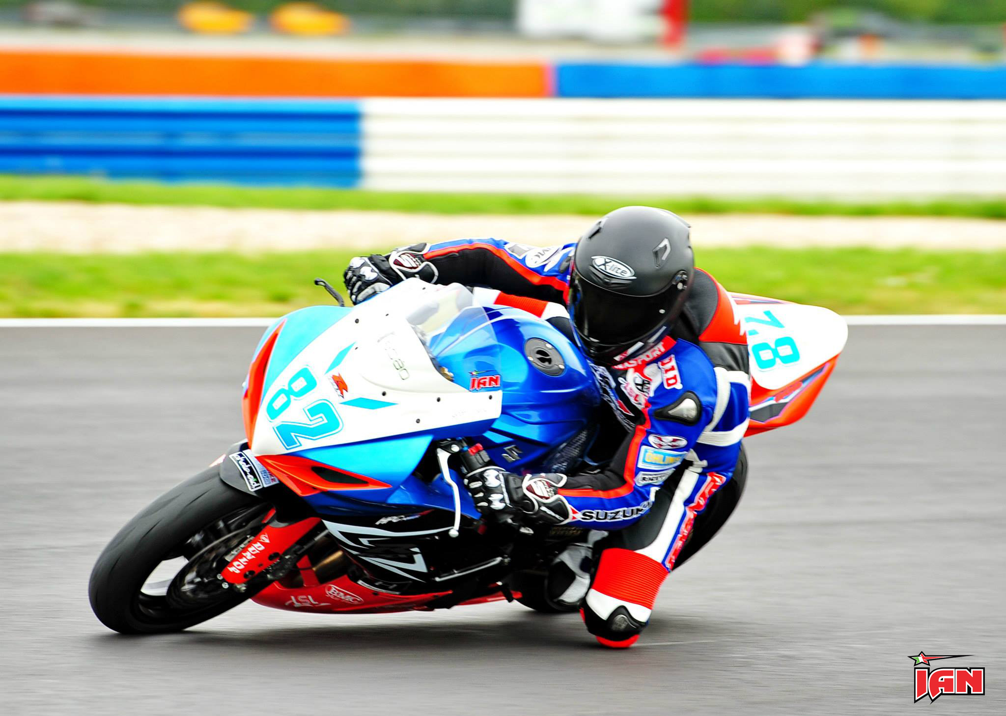 Vittorio_Iannuzzo_IDM_Supersport_HPC_Power_Suzuki_GSXR_600_Dunlop_Germania_2014_Round_1_Lausitzring_02